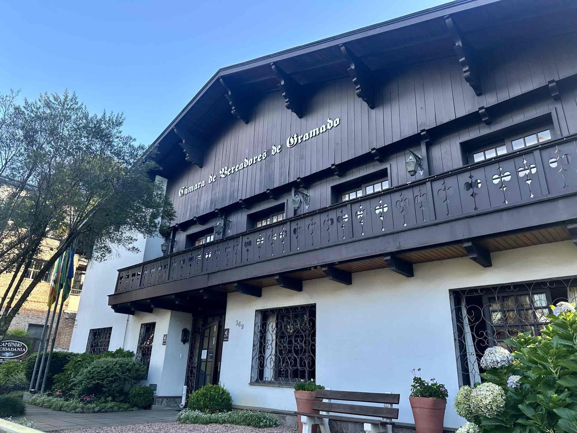 Câmara de Gramado muda funcionamento com jogo do Brasil e Japão pela Copa do Mundo