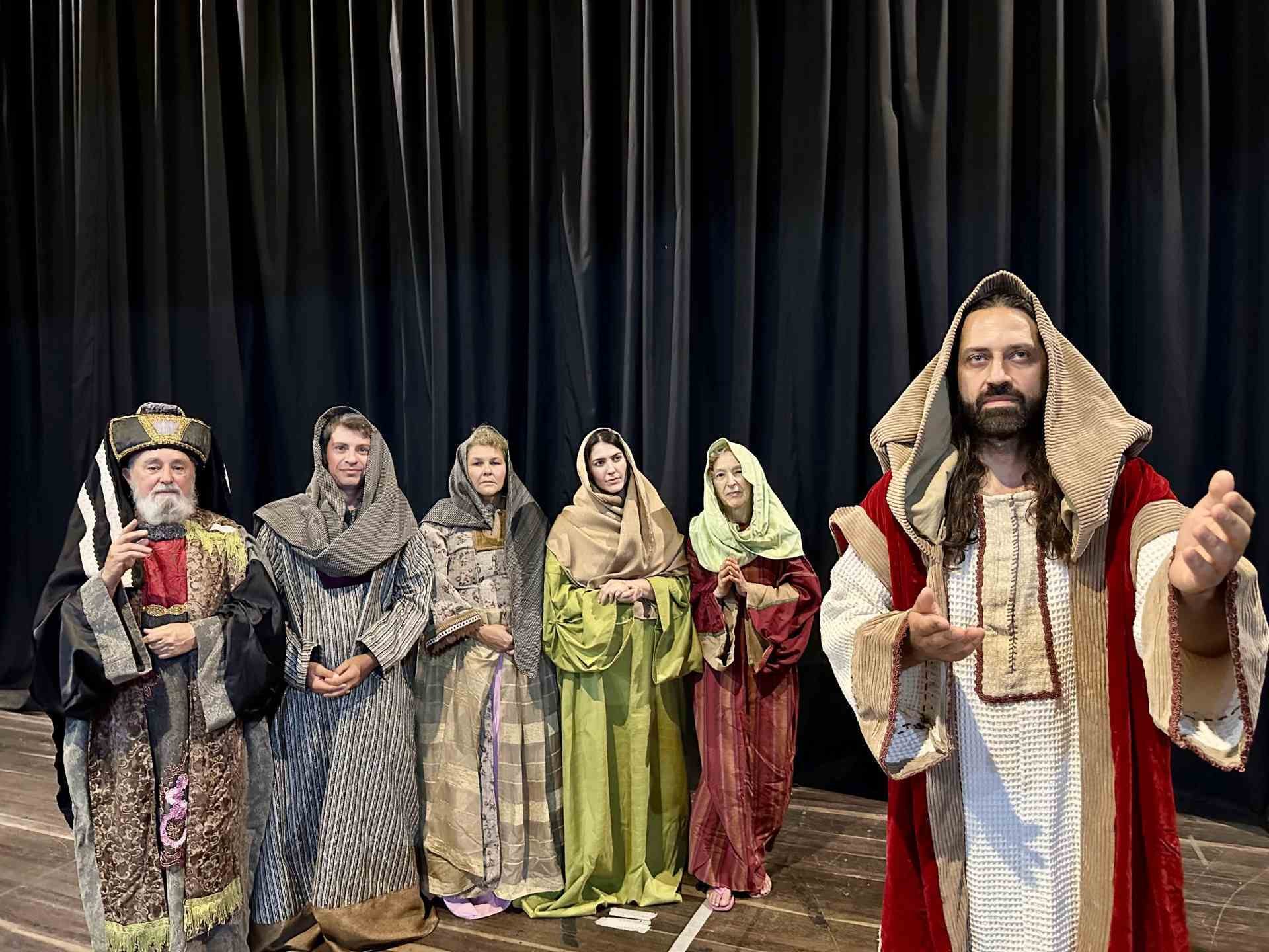 Emo&ccedil;&atilde;o, reflex&atilde;o e f&eacute;: prociss&otilde;es em Gramado e Canela retratam os &uacute;ltimos passos de Jesus
