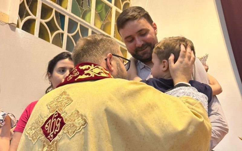 Crian&ccedil;as de colo tamb&eacute;m vivenciaram a cerim&ocirc;nia