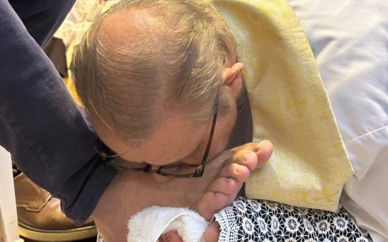 A&ccedil;&atilde;o d&aacute; in&iacute;cio ao tr&iacute;duo pascal, que inclui a Sexta-feira Santa e o S&aacute;bado de Aleluia, antecedendo o domingo de P&aacute;scoa
