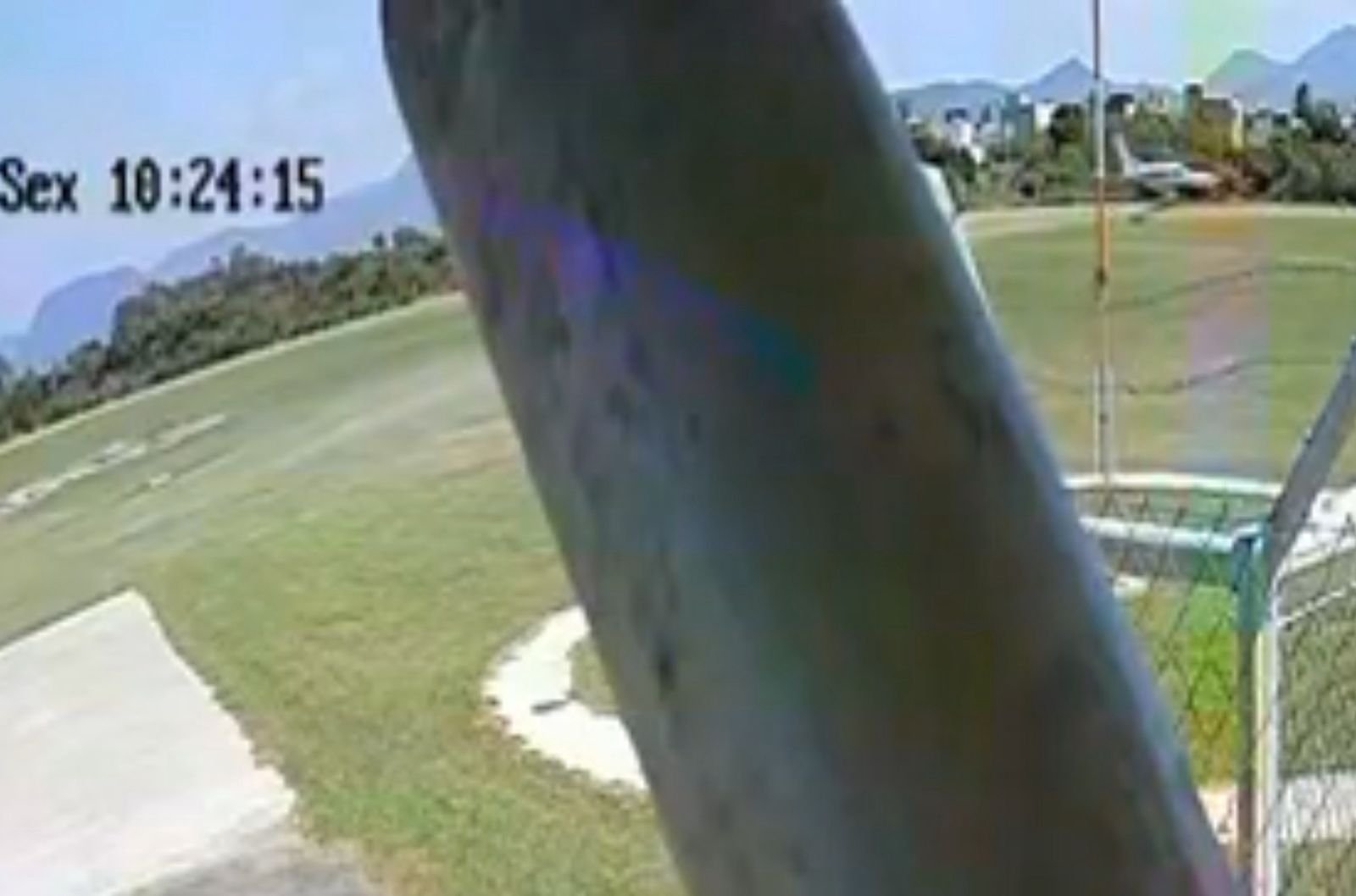 VÍDEO: Piloto não usou toda a pista na decolagem e avião caiu logo depois em Capão da Canoa
