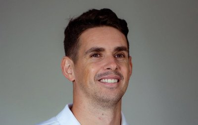 Autor do gol de honra  do Brasil no 7 a 1, Oscar se aposenta do futebol