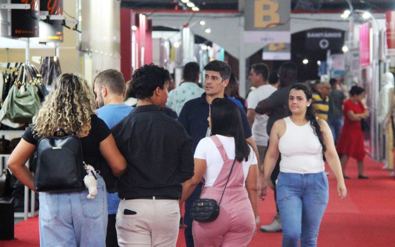 Loucura Por Sapatos recebeu grande público neste domingo