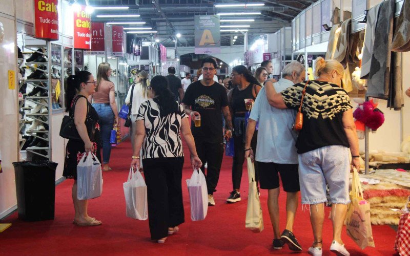 Loucura Por Sapatos recebeu grande público neste domingo