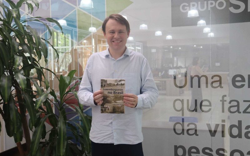 Felipe Kuhn Braun lança livro sobre imigrantes luxemburgueses | abc+
