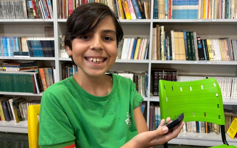 Arthur conta que at&eacute; estudar ficou mais melhor devido ao dispositivo