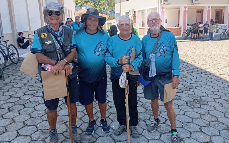 Peregrinação Caminho do Sul, pela beatificação de Padre Reus, saiu de São Leopoldo e foi até Nova Trento