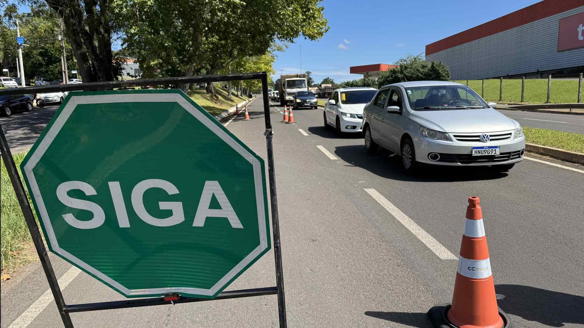 Obras causam bloqueios na BR-116 em Dois Irmãos | abc+