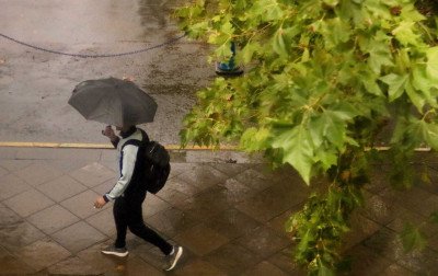RS inicia a semana sob alerta para temporais e aumento da chuva