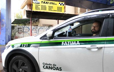 Com preços fixados, taxistas de Canoas conquistam clientes cansados das corridas por aplicativo