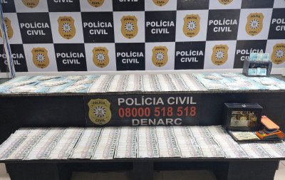 De look do dia à lavagem de dinheiro: Mulher joga R$ 120 mil em telhado, mas acaba presa em Novo Hamburgo