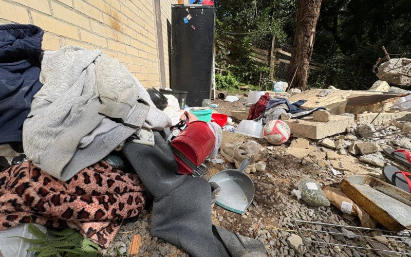 Duas casas desabaram no bairro Carniel, em Gramado