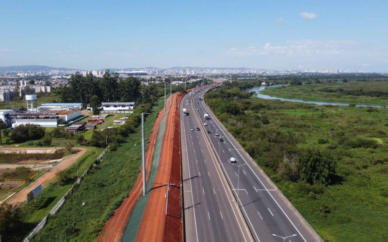 Diques em Canoas passam por processo de reconstrução