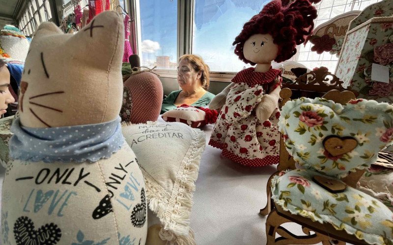 Feira da Economia Solidária nas estações da Trensurb é oportunidade de vendas para os artesãos | abc+