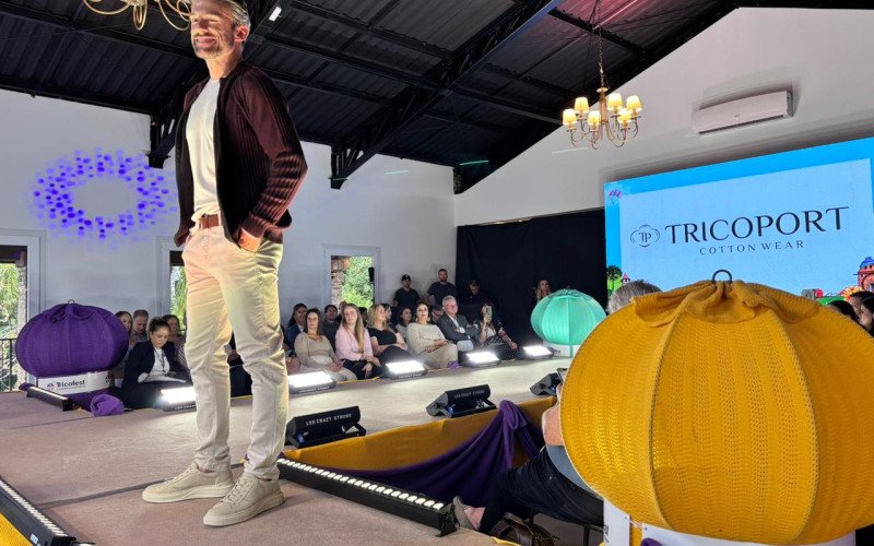 Desfile de lançamento da Tricofest 2026