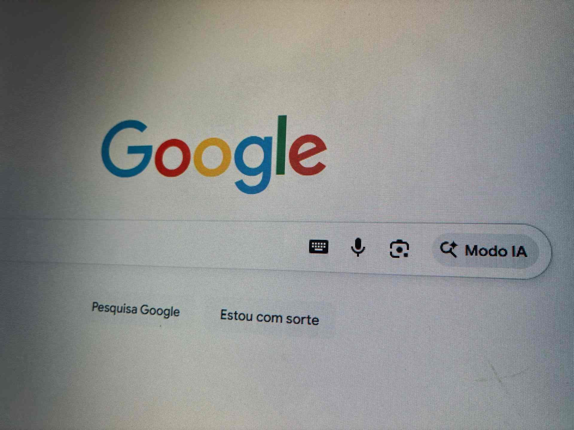 Uso de conte&uacute;do jornal&iacute;stico pelo Google, incluindo IA, ser&aacute; investigado pelo Cade