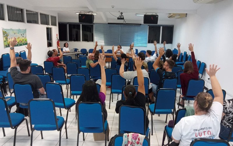 Sinprocan anuncia paralisação na educação municipal na próxima terça-feira (14) | abc+