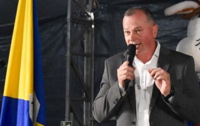 Prefeito se afasta do cargo para tratamento de saúde na região