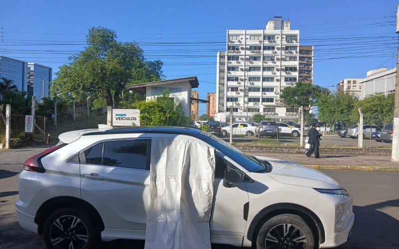 Corpo encontrado na manhã desta sexta-feira (10) estava no interior do carro | abc+