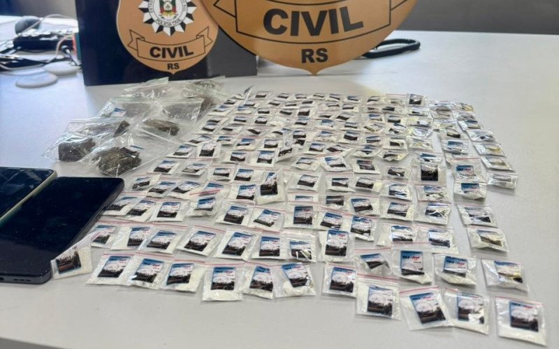Depósito de drogas foi desarticulado e entorpecentes apreendidos pela Polícia
