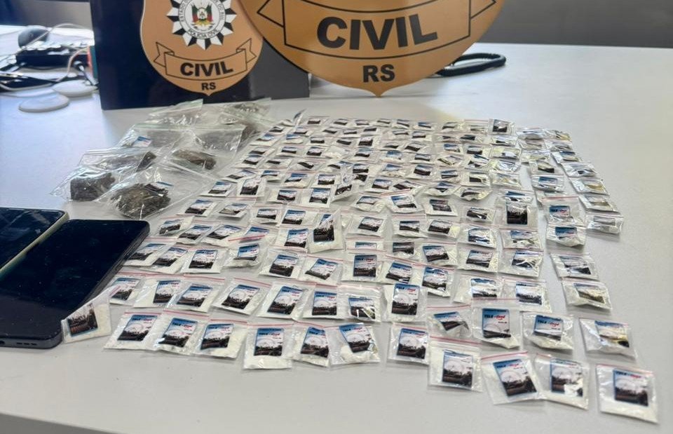 Ponto de distribui&ccedil;&atilde;o de drogas &eacute; desarticulado em Canela; veja dados da opera&ccedil;&atilde;o