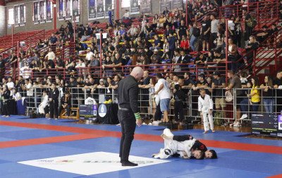 De olho no ranking, Copa Sul Brasileira de Jiu-Jitsu movimenta o Ginásio Poliesportivo La Salle