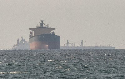 Em reação ao bloqueio em Ormuz feito pelos EUA, Irã ameaça retaliar portos do Pérsico e Mar de Omã