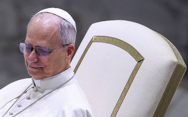 Vaticano anuncia primeira encíclica papal sobre IA: "Preservar vozes e rostos humanos" | abc+