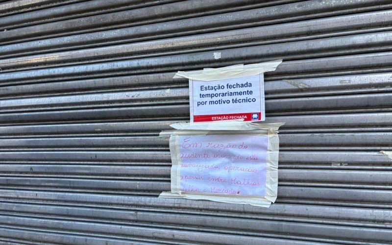 Cartaz na Estação Novo Hamburgo alerta usuários para problema na operação dos trens | abc+