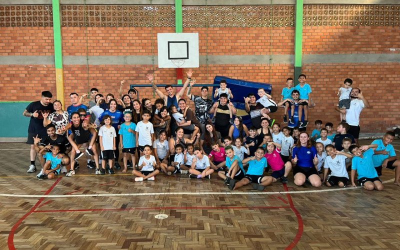Projeto Joga Aurora recebeu a visita de estudantes chilenos | abc+