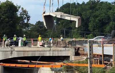 BR-116: Após susto, içamento de laje com rachadura é concluído