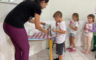 Gosto e odor da água: Escolas adotam medida para segurança de crianças no Vale dos Sinos