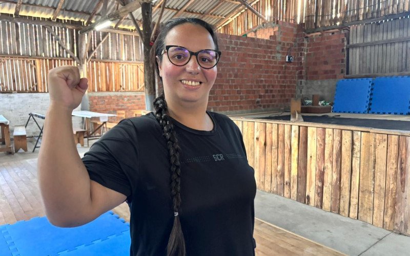 Mariza Borges teve seu primeiro contato com luta gra&ccedil;as &agrave;s aulas e vai participar de um campeonato de Jiu Jitsu