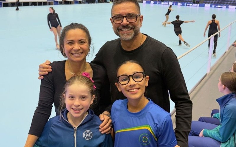 As atletas Antônia e Rafaela com os treinadores Bárbara e Léo  | abc+