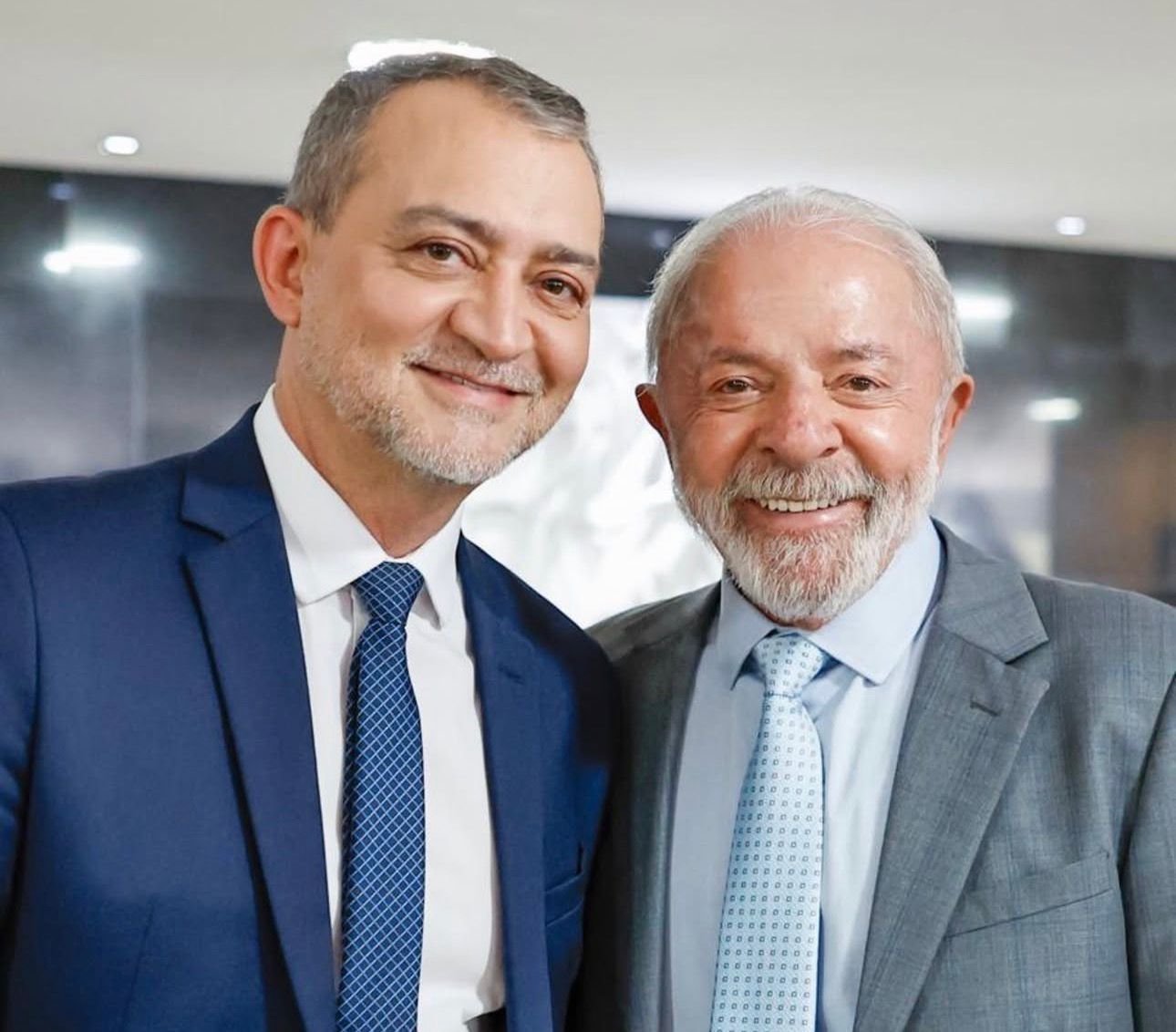 Encontro com Lula aproxima Edegar Pretto de concorrer a vice-governador ao lado de Juliana Brizola