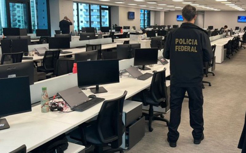 PF prendeu 13 pessoas em operações contra fraudes no Master e no BRB | abc+