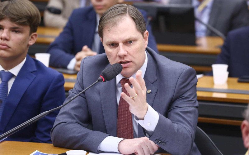 Lucas Redecker falou sobre pedido de vista na CCJ | abc+