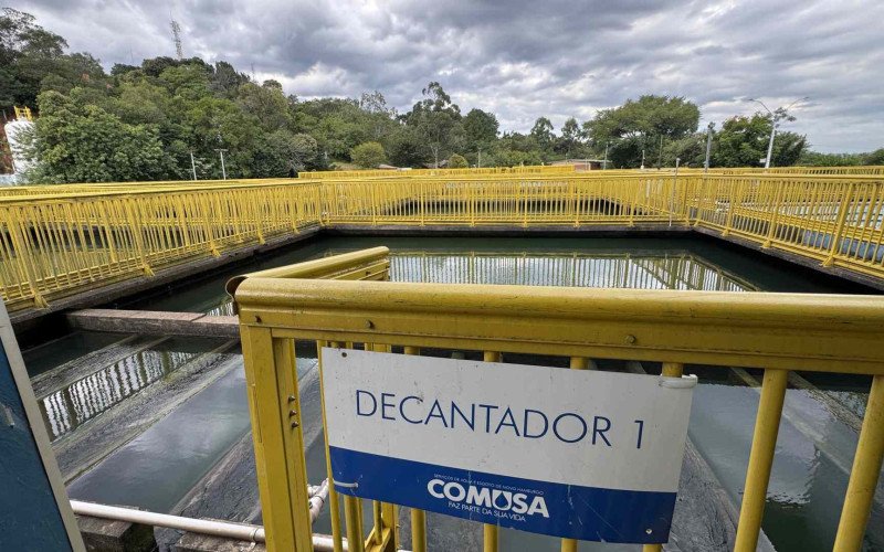 Estação de Tratamento da Comusa em Novo Hamburgo; local onde água recebe carvão ativado