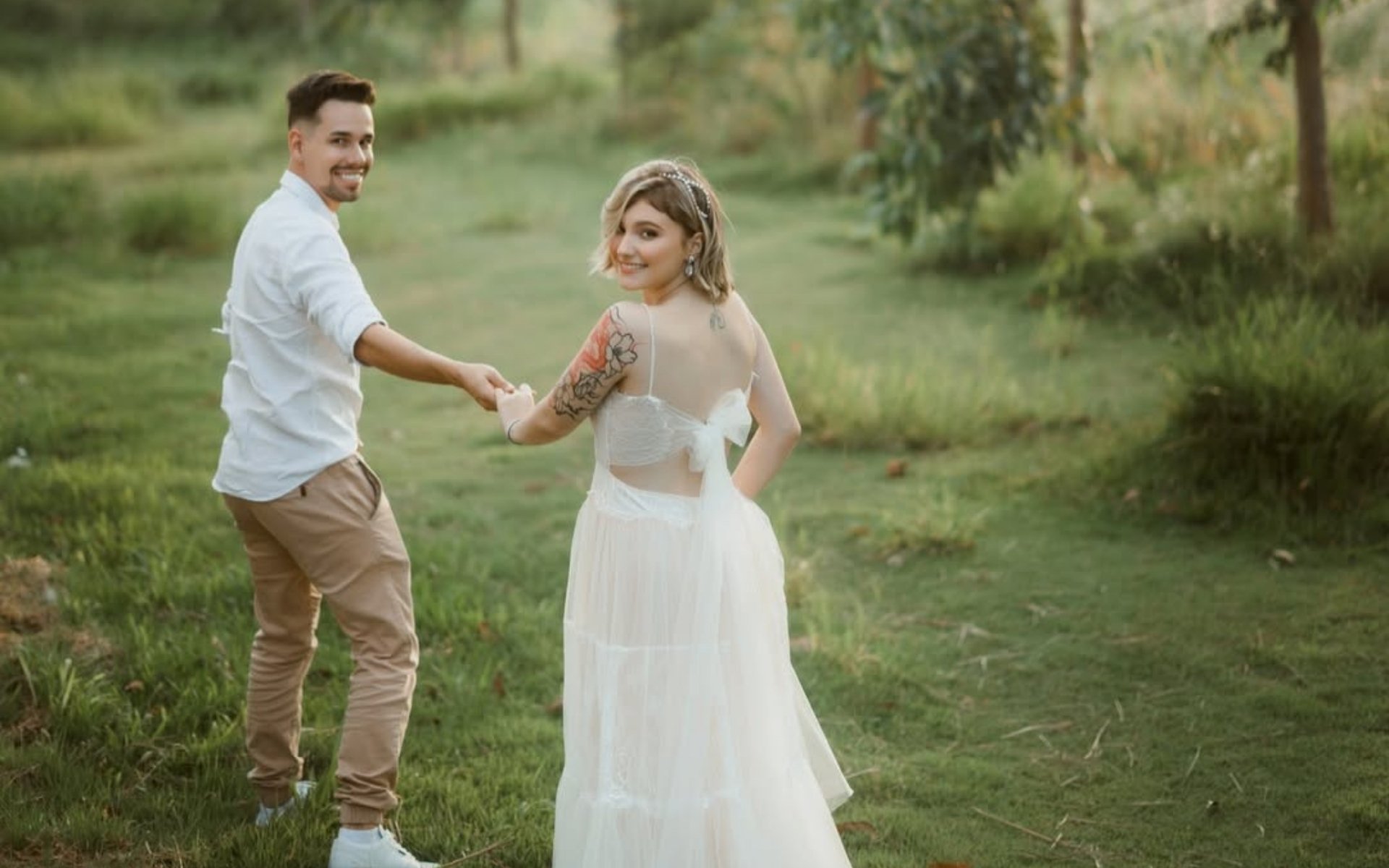 Vi&uacute;vo de Isabel Veloso rebate cr&iacute;ticas sobre namoro: &ldquo;Seguir em frente n&atilde;o &eacute; falta de amor&rdquo;
