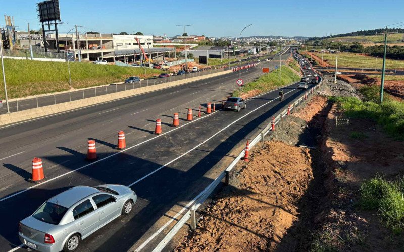 Desvio no trânsito da BR-116 em Novo Hamburgo
