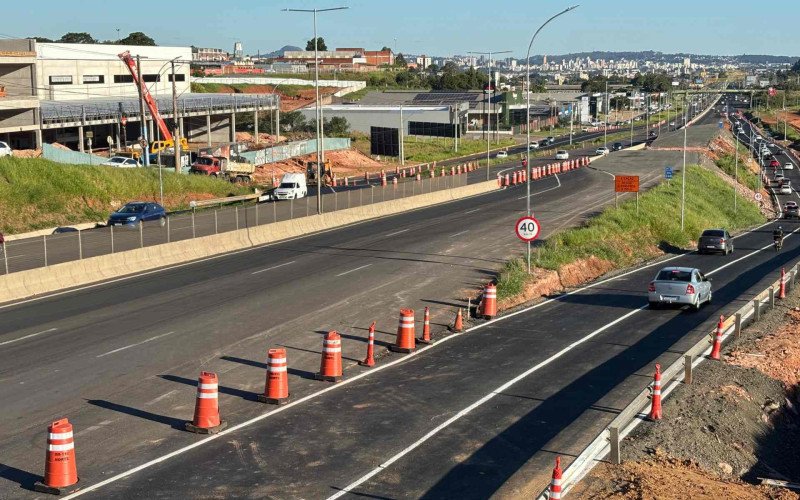 Desvio no trânsito da BR-116 em Novo Hamburgo
