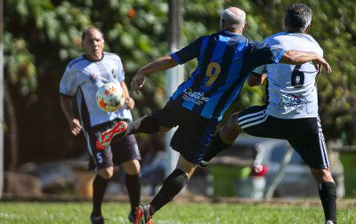 Domingo com dez gols em três jogos da segunda rodada do Varzeano Cinquentão