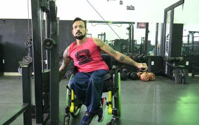 Da cadeira de rodas ao pódio: A jornada do fisiculturista Renato Rosa