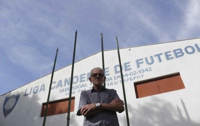 "Canoas já foi maior": Reni Bertolla completa 40 anos na presidência da Liga Canoense de Futebol