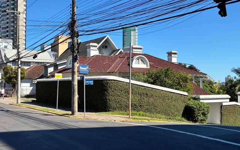 Novo McDonald's ficará no cruzamento da Av. Maurício Cardoso com as ruas Santos Pedroso e Carioca | abc+