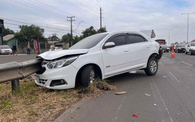 VÍDEO: Quatro pessoas se envolvem em acidente na BR-116