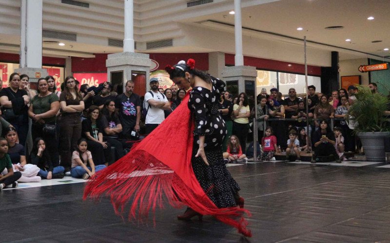 14ª Semana da Dança de Canoas começou nesta terça-feira (21) no Canoas Shopping | abc+