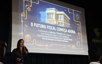 Impactos da reforma tributária para gestores públicos são debatidos em seminário em Novo Hamburgo