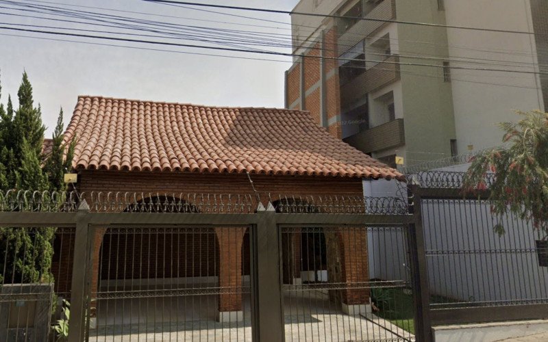 Muro de 13 metros, construído em Minas Gerais, voltou a viralizar nas redes sociais em 2026 | abc+