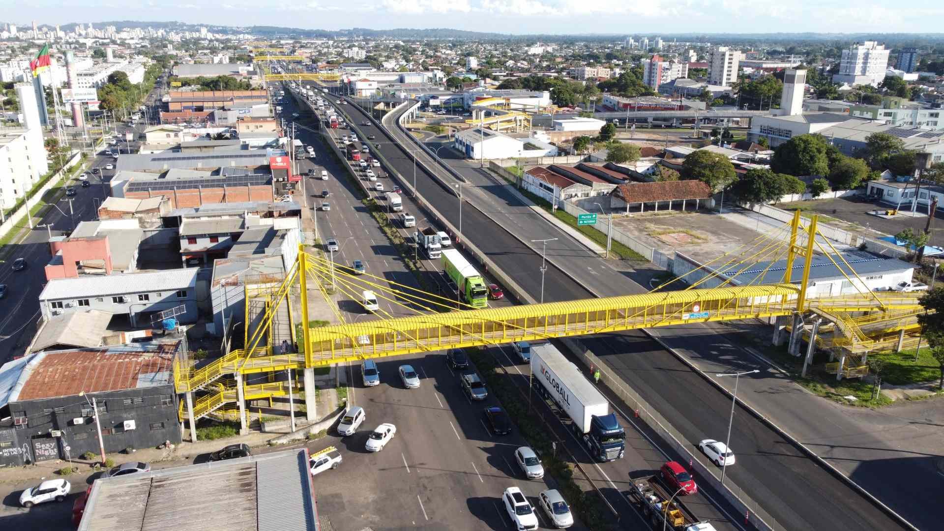 BR-116 registra quil&ocirc;metros de congestionamento pr&oacute;ximo &agrave; RS-240; saiba o motivo